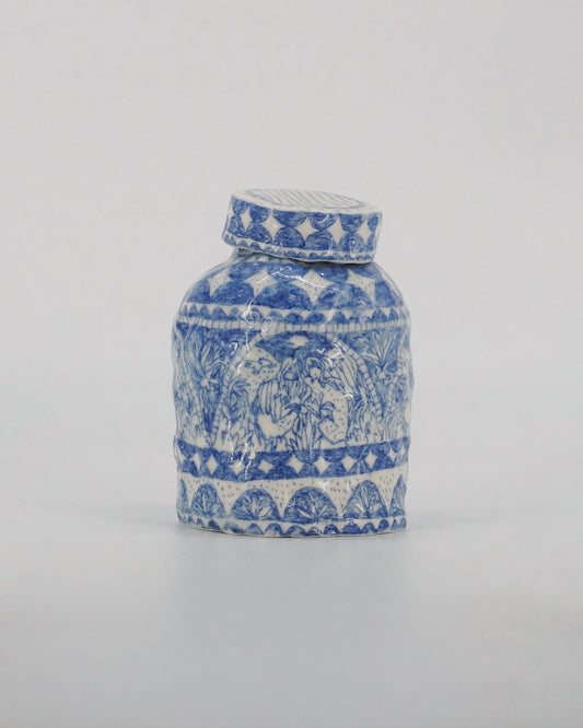 Pot with lid