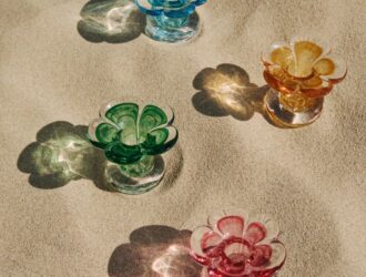 Flower candlestick