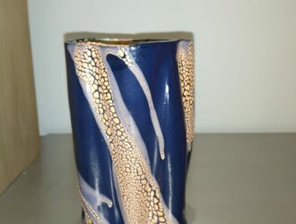 Small Swirly vases